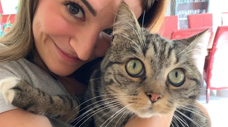 Anaïs à Niederfeulen back image